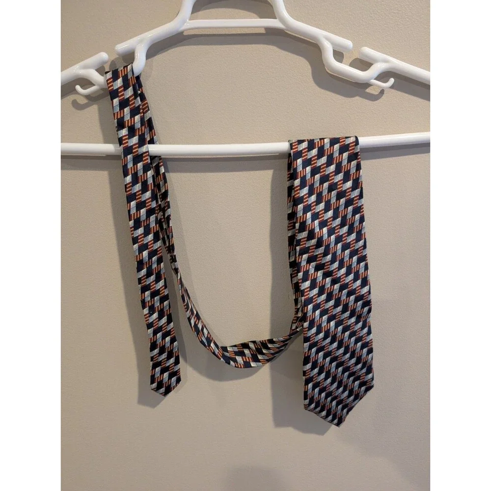 mens vintage Burberrys London classic 100% Pure silk luxury neck tie Office
